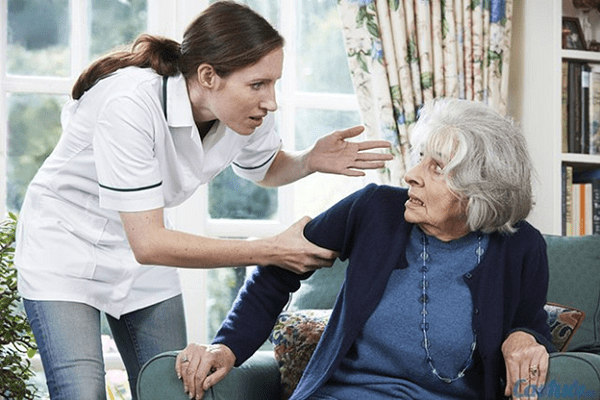 Bệnh loạn thần ở người già - triệu chứng và cách điều trị