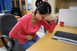 Dấu hiệu, biểu hiện và triệu chứng của bệnh viêm đại tràng