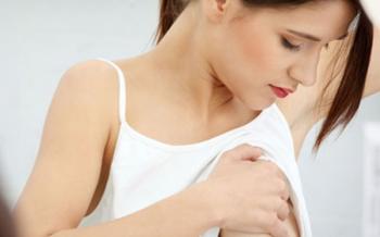 Triệu chứng tiết dịch núm vú, nguyên nhân và cách chữa trị