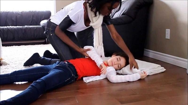 Những nguyên nhân chủ yếu gây ra chứng co giật ở trẻ em Những nguyên nhân chủ yếu gây ra chứng co giật ở trẻ em