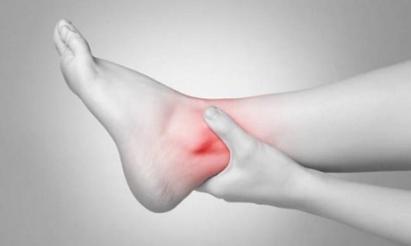 Đau cổ chân là dấu hiệu của những bệnh gì? Đau cổ chân là dấu hiệu của những bệnh gì?