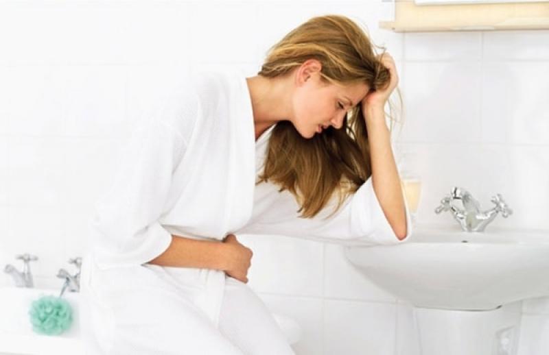 Đi ngoài phân xanh là bị bệnh gì?