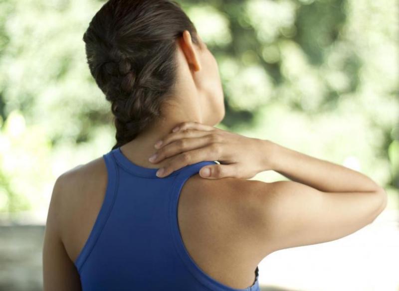 Co giật cơ sau gáy - Nguyên nhân và cách điều trị