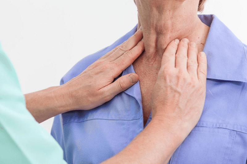 Những tác hại và biến chứng nguy hiểm của bệnh viêm tuyến giáp