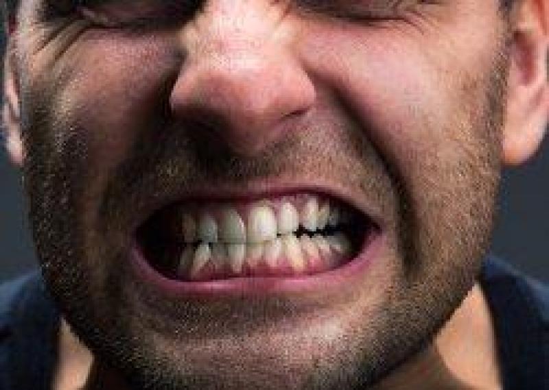 Rối loạn giấc ngủ nghiến răng - Nguyên nhân và cách điều trị Rối loạn giấc ngủ nghiến răng - Nguyên nhân và cách điều trị