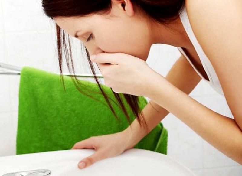 Triệu chứng buồn nôn và nôn là dấu hiệu của bệnh gì?