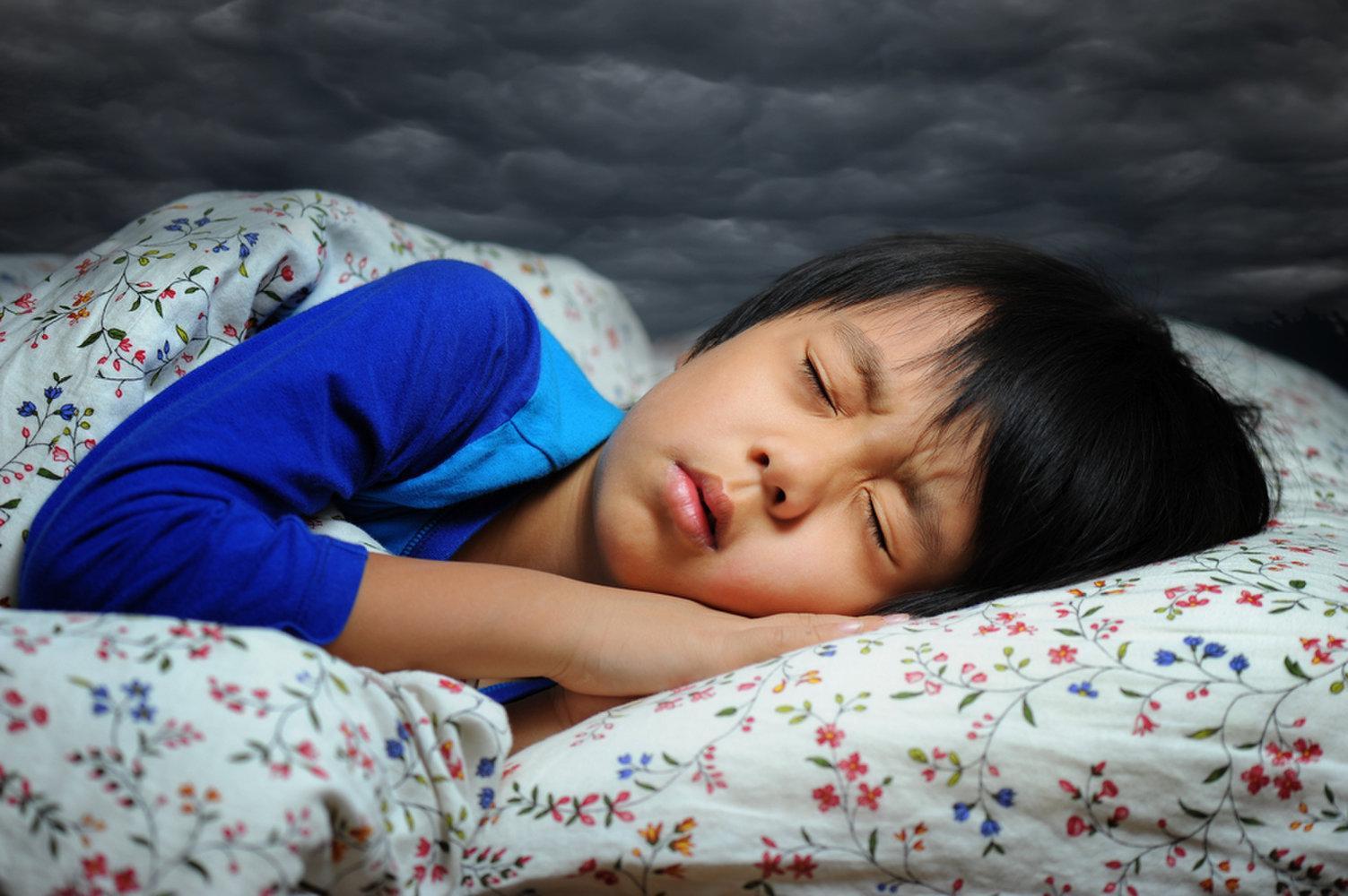 Co giật cơ mặt khi ngủ - Nguyên nhân và cách điều trị