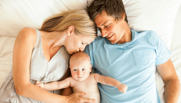 Chia sẻ tâm sự với chồng giúp bạn tránh được trầm cảm