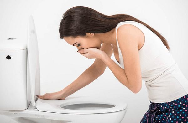 Triệu chứng buồn nôn thường gặp ở người bị đau nửa đầu