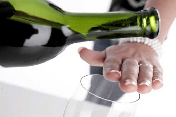 Nguyên tắc trong điều trị bệnh hoang tưởng do rượu