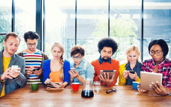 Lợi ích của mạng xã hội trong việc giải tỏa stress và cân bằng cảm xúc