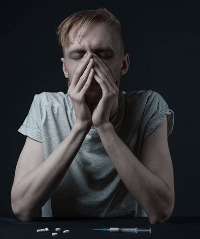 Cơ thể suy nhược do dùng chất gây nghiện