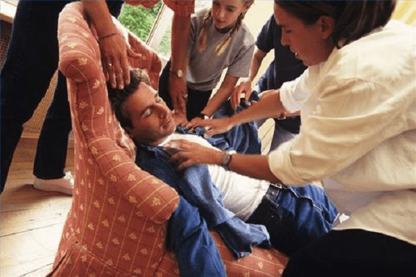 Xử lý khi gặp người bị động kinh