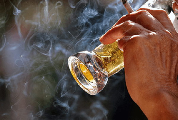 Rượu bia, thuốc lá là nguyên nhân gây ra ung thư vòm họng