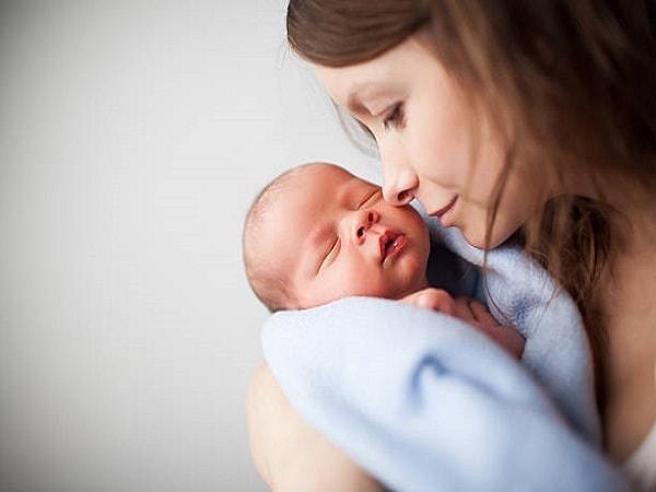 Phụ nữ sau sinh nên làm gì để không bị trầm cảm?